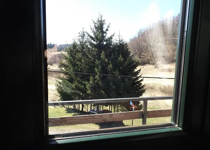 Raukar スリ・ルー